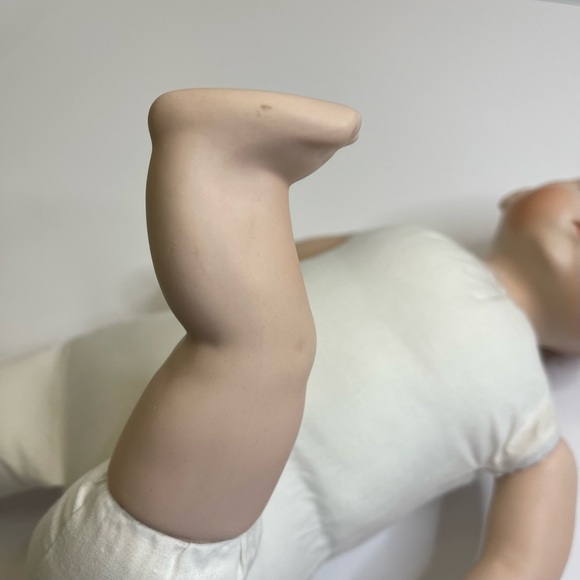 Porcelain Baby Doll 16” Vintage Heads Arms and Feet - Picture 16 of 16